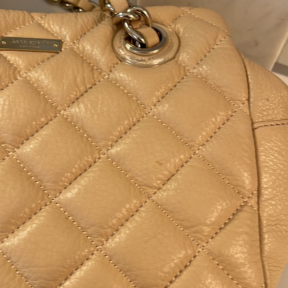 Kate Spade Cream Quilted leather handbag. - Picture 10 of 14
